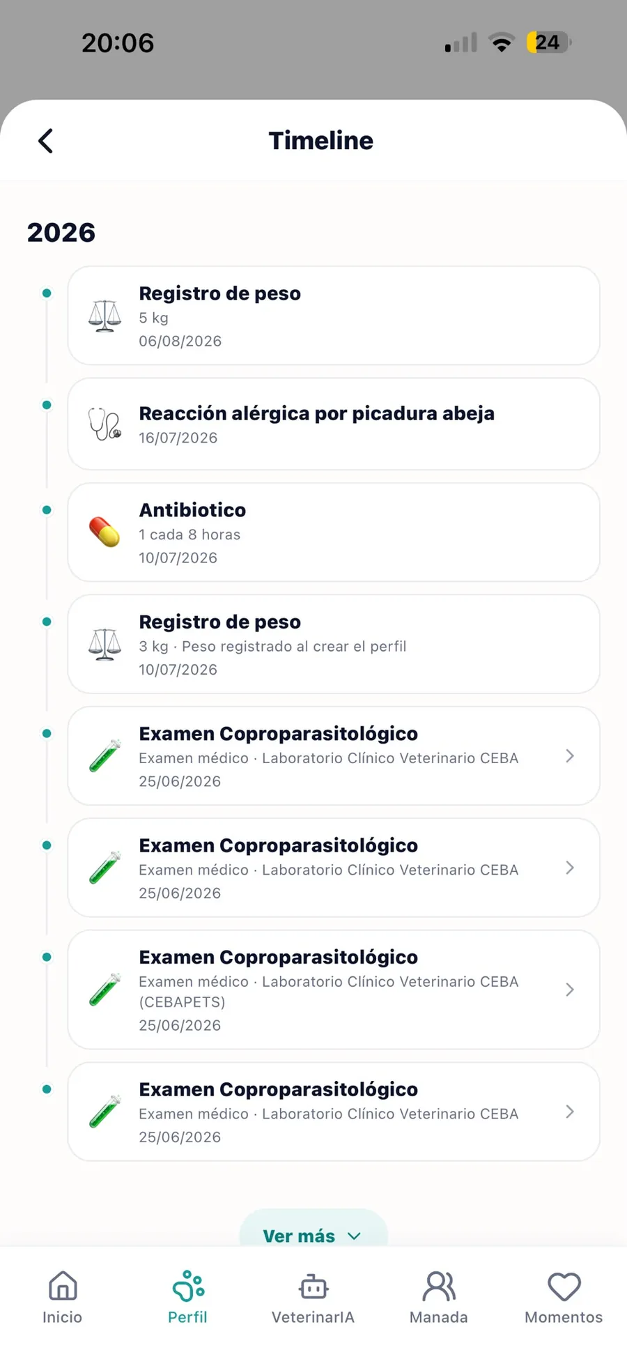 Línea de tiempo de la mascota en manada, con registros de peso y exámenes