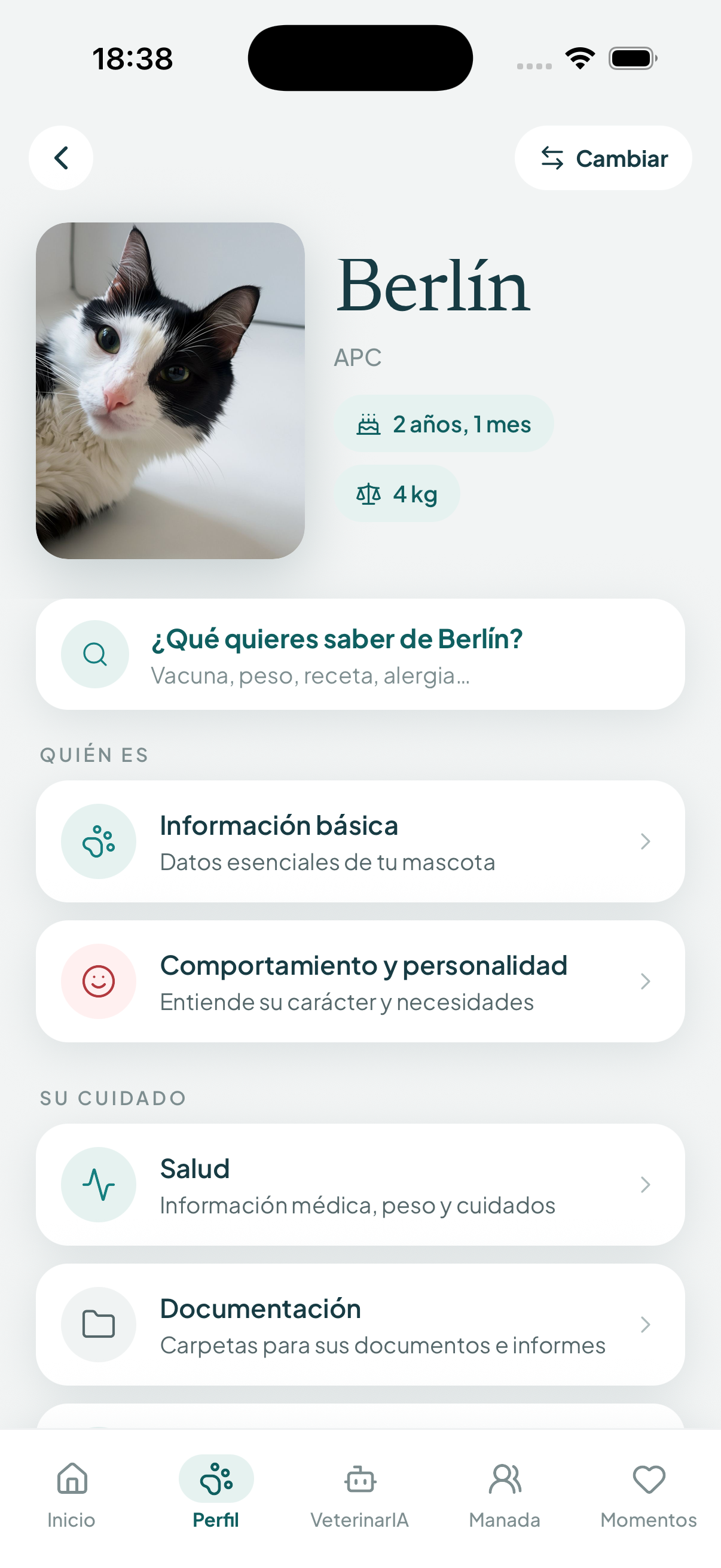Perfil de Berlín en manada con su raza, su edad, su peso y las secciones de su cuidado